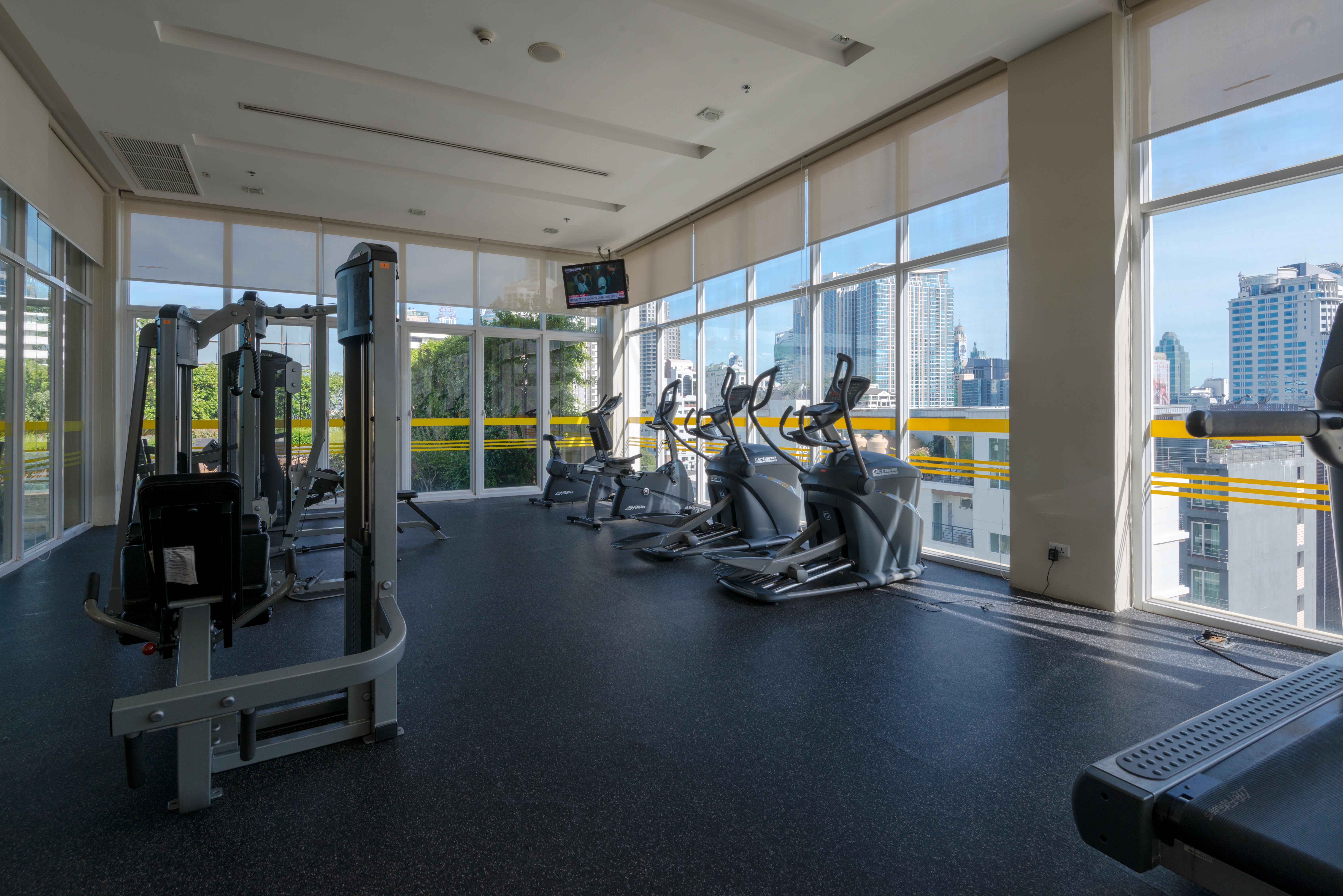 Lohas Residences Sukhumvit 2 Банкок Екстериор снимка