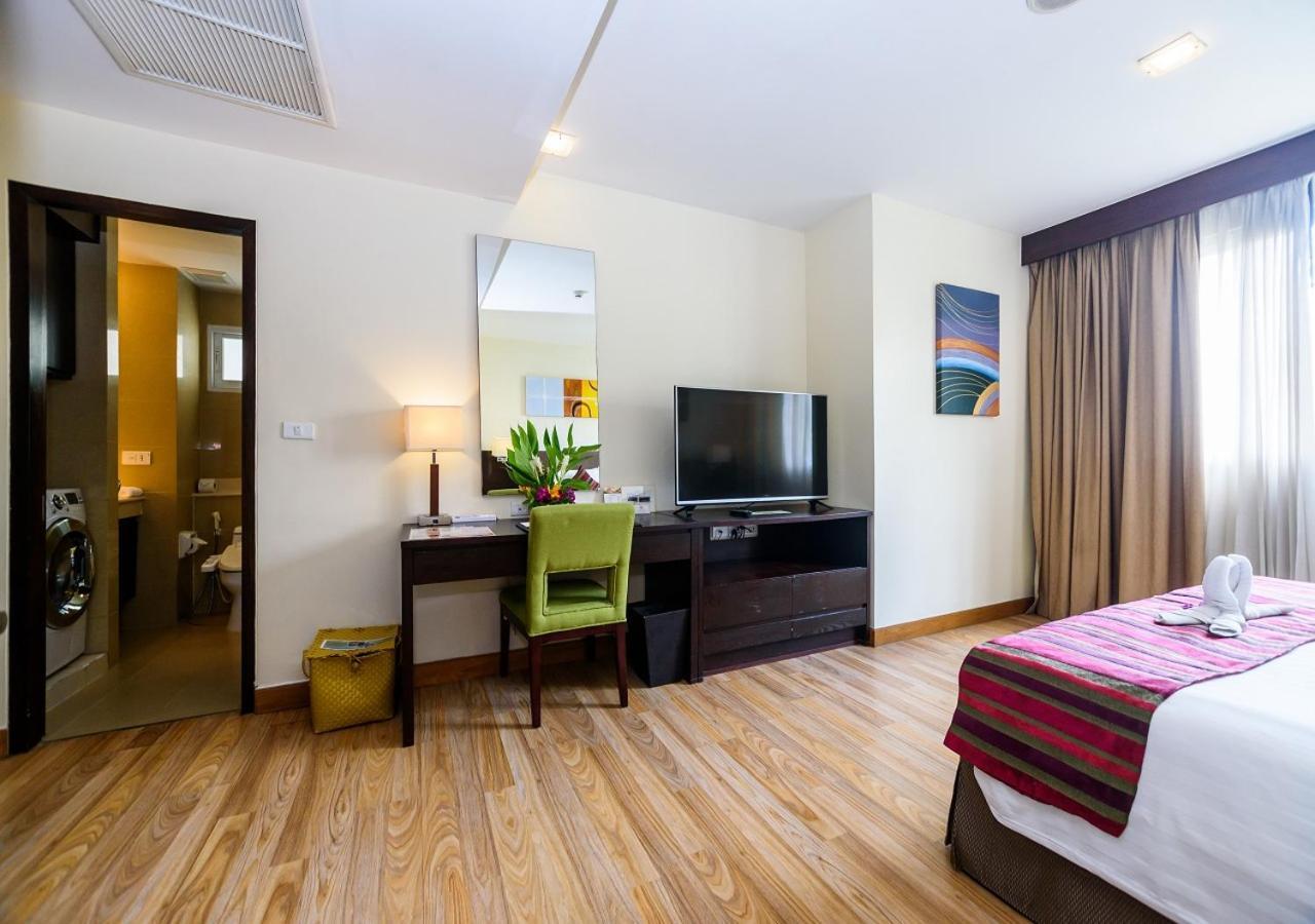 Lohas Residences Sukhumvit 2 Банкок Екстериор снимка